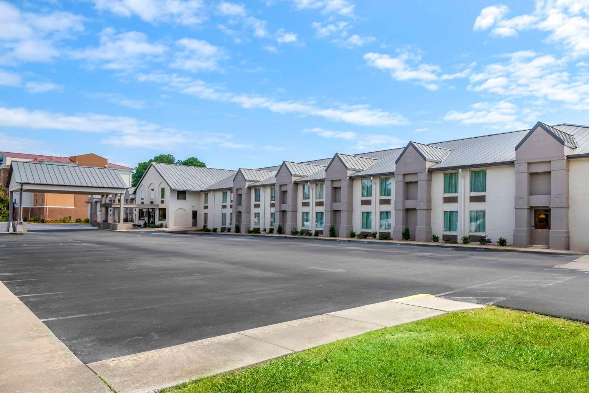 Comfort Inn Petersburg Near Fort Gregg-Adams Ngoại thất bức ảnh